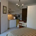 Les Mandariniers Lejlighedshotel Hyères