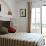 Lejlighedshotel Les Mandariniers 4*