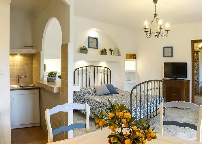 Aparthotel Les Mandariniers 3*