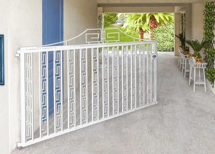 Résidence Les Mandariniers Aparthotel 3*